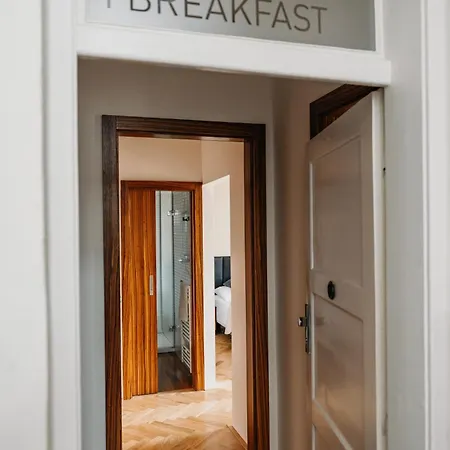 Bed & Breakfast & Klafe Brno