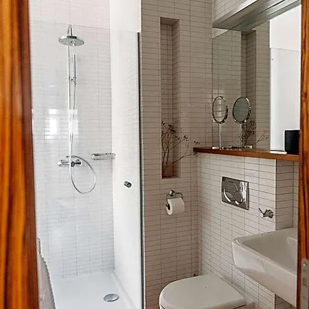 Bed & Breakfast & Klafe Brno