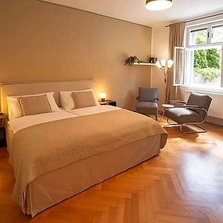 & Klafe Bed & Breakfast Brno