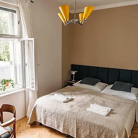 & Klafe Bed & Breakfast